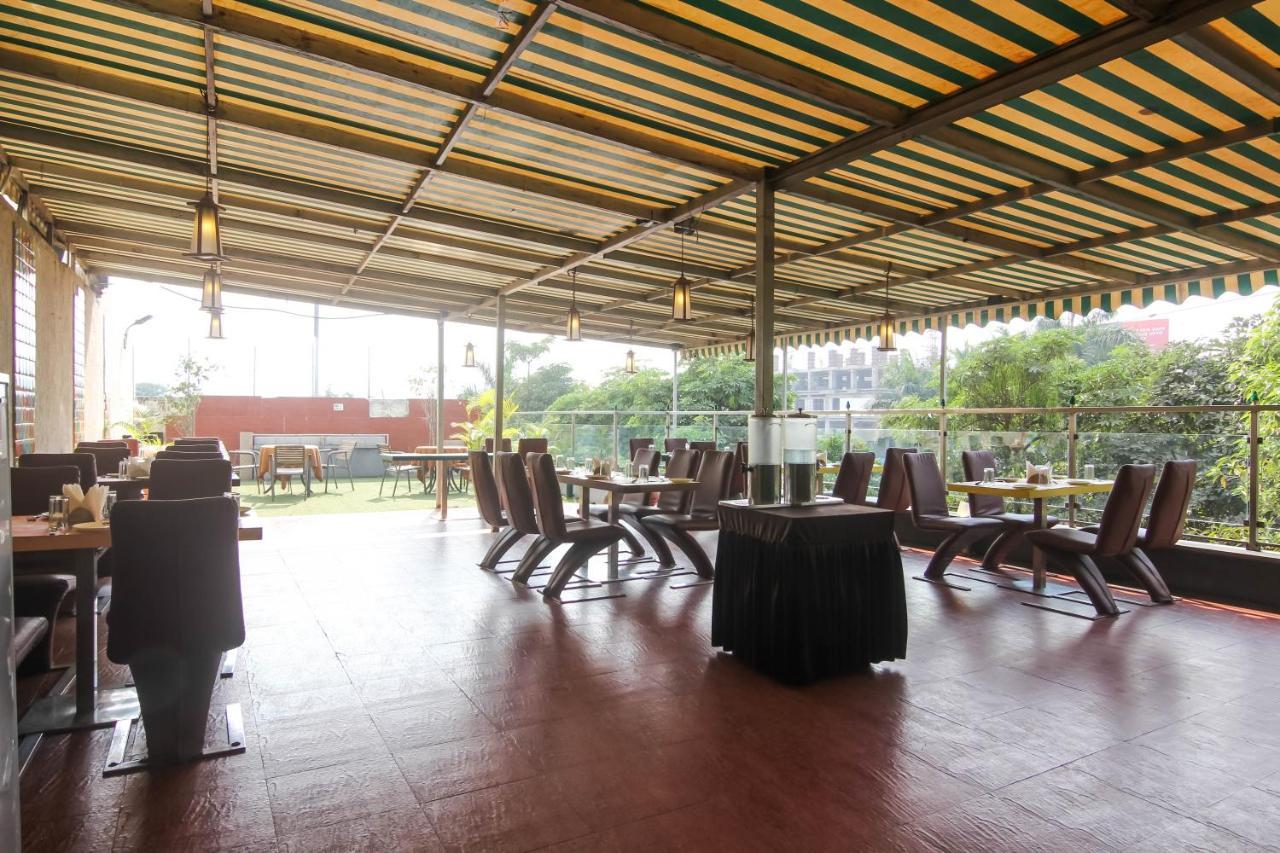 Hotel Lxia Hinjewadi - Indian Nationals Only Pimpri-Chinchwad Exterior foto